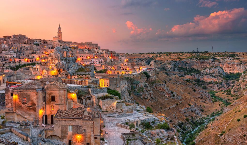 Guida a Matera: un viaggio senza tempo, per perdersi e poi ritrovarsi - 5 consigli culturali per Pasqua 2025: cosa visitare e dove andare