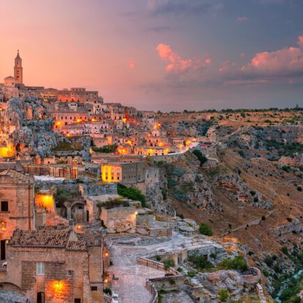 Guida a Matera: un viaggio senza tempo, per perdersi e poi ritrovarsi - 5 consigli culturali per Pasqua 2025: cosa visitare e dove andare