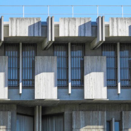 Roma Brutalista: un viaggio nell'architettura dell'anima contemporanea