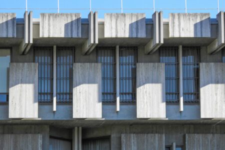 Roma Brutalista: un viaggio nell'architettura dell'anima contemporanea