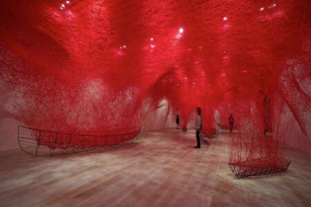 Mostre Torino, al MAO una stagione all’insegna dei fili di Chiharu Shiota