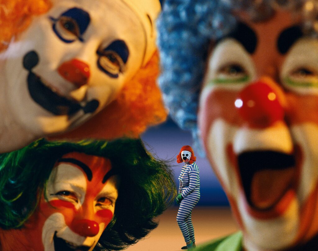5 opere che devi conoscere di Cindy Sherman - Clowns