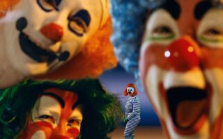 5 opere che devi conoscere di Cindy Sherman - Clowns