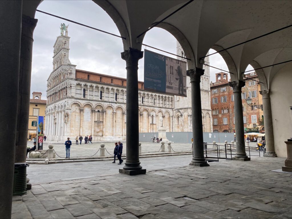 Guida a Lucca: musica e meraviglia senza tempo tra le mura medievali