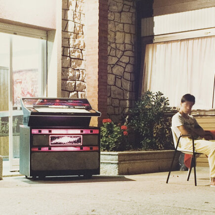 Luigi Ghirri a Reggio Emilia 2026: la mostra gratuita che intreccia fotografia e musica
