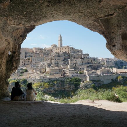 Matera: i Sassi, le chiese rupestri e l'arte che abita la roccia