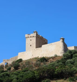 Cagliari città d'arte: guida al quartiere Castello e ai bronzetti nuragici