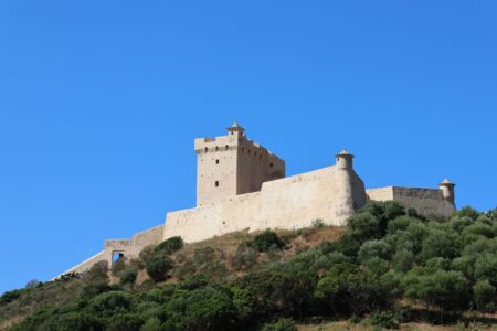 Cagliari città d'arte: guida al quartiere Castello e ai bronzetti nuragici