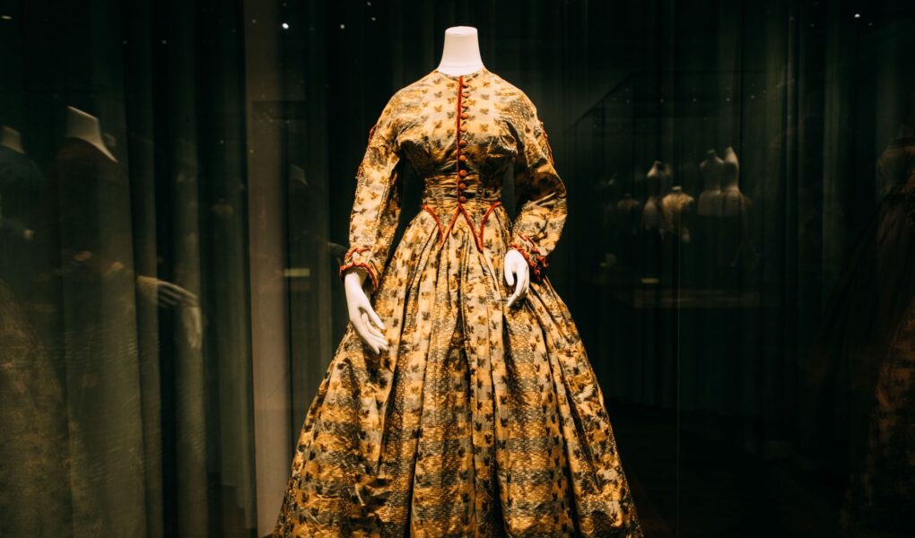 Dalí e la moda a Palazzo Reale: la mostra di Milano