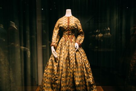 Dalí e la moda a Palazzo Reale: la mostra di Milano