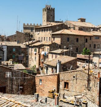 Volterra città d'arte: guida completa all'alabastro e agli Etruschi